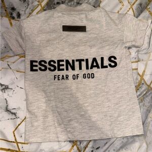 Kids ESSENTIALS T-shirt